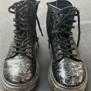 ❌SOLD❌Dr. Martens Black Combat Boots